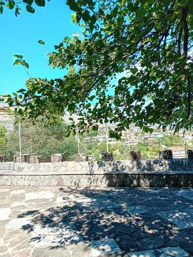 Stone Pazar Guest House Gjirokaster Ngoại thất bức ảnh